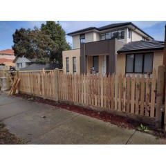 院子围栏  Yard fence