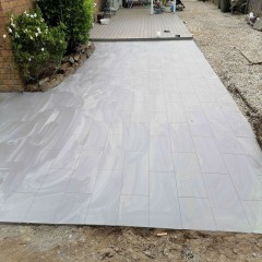 户外地砖铺设  Outdoor floor tile laying