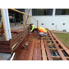 户外实木地板、遮阳棚  Outdoor solid wood flooring, awning