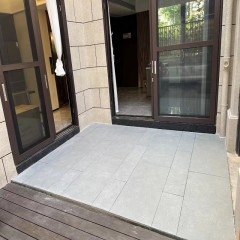 户外地砖铺设   Outdoor floor tile laying