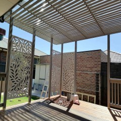 户外凉棚带围栏 Outdoor pergola with fence