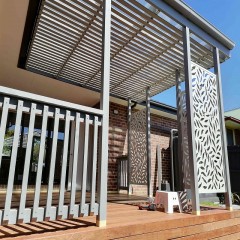 户外凉棚带围栏 Outdoor pergola with fence