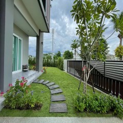 真草地面庭院造景  Real grass ground yard landscaping