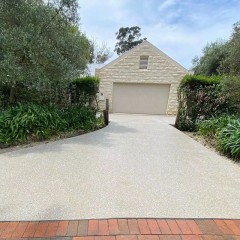 水洗石车道铺设 Washed stone driveway paving