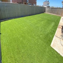 后院人工草坪 Backyard artificial lawn