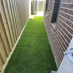 后院人工草铺设 Backyard artificial grass laying