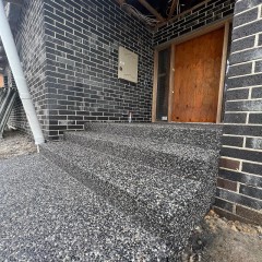 黑色水洗石地面 Black washed stone floor