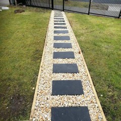 庭院鹅卵石走道  Courtyard cobblestone walkway