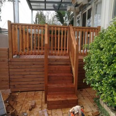 墨尔本露台定制实木围栏 MelbourneCustomized solid wood fence for terrace