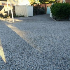 墨尔本车道水泥 庭院水洗石地面铺设效果  Melbourne driveway cement patio washed stone flooring effect